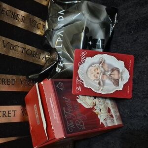 KNIFE REST - Skullpanda The Feast Begins Collectible Figure